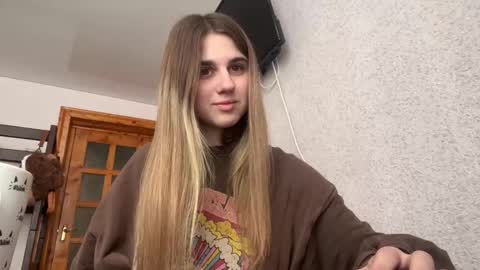 Snapshot of lovelysilk_63 chatting on 02/02/26, 08:24 ELA online show from 02/02/26, 08:24