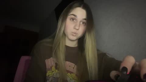 Snapshot of lovelysilk_63 chatting on 02/06/26, 07:50 ELA online show from 02/06/26, 07:50