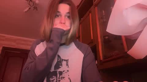 Snapshot of lovelysilk_63 chatting on 02/16/26, 08:54 ELA online show from 02/16/26, 08:54