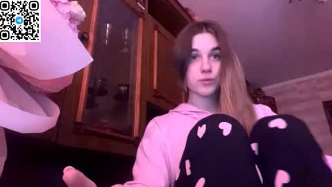 Snapshot of lovelysilk_63 chatting on 02/17/26, 10:01 ELA online show from 02/17/26, 10:01