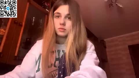 Snapshot of lovelysilk_63 chatting on 02/27/26, 08:47 ELA online show from 02/27/26, 08:47