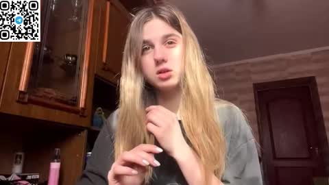 Snapshot of lovelysilk_63 chatting on 03/02/26, 08:54 ELA online show from 03/02/26, 08:54