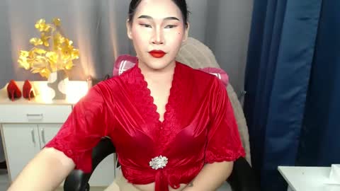 Snapshot of lovelysugar18 chatting on 02/02/25, 12:24 STWEET LINA online show from 02/02/25, 12:24