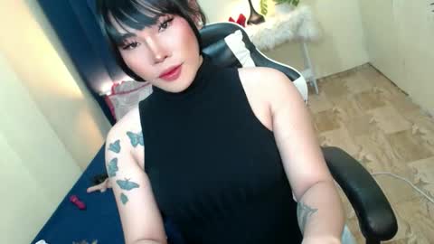 Snapshot of lovelysugar18 chatting on 09/21/25, 02:51 STWEET LINA online show from 09/21/25, 02:51
