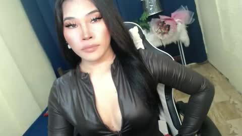 Snapshot of lovelysugar18 chatting on 10/23/25, 06:39 STWEET LINA online show from 10/23/25, 06:39