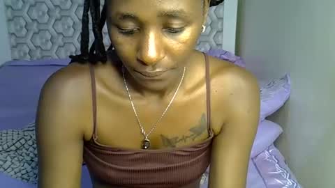 Snapshot of lovelytin chatting on 12/18/25, 11:00 lovelytin online show from 12/18/25, 11:00