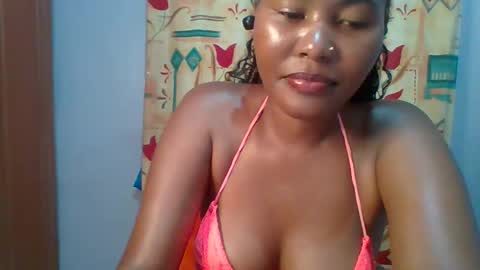 Snapshot of lovelyy_dreams chatting on 03/15/26, 06:14 Hanna online show from 03/15/26, 06:14