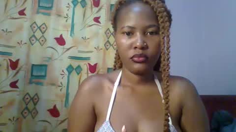 Snapshot of lovelyy_dreams chatting on 04/20/26, 03:20 Hanna online show from 04/20/26, 03:20