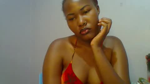 Snapshot of lovelyy_dreams chatting on 05/21/26, 01:34 Hanna online show from 05/21/26, 01:34