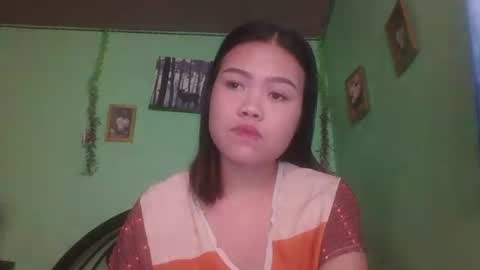 Snapshot of lovemae352295 chatting on 11/15/25, 06:00 lovemae352295 online show from 11/15/25, 06:00