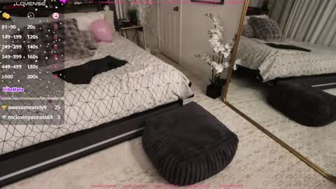 Snapshot of lovemoscarlett chatting on 02/01/25, 12:51 Scarlett online show from 02/01/25, 12:51