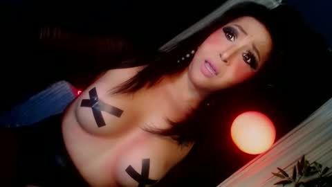 Snapshot of lovenlustxx chatting on 03/15/26, 01:55 lovenlustxx online show from 03/15/26, 01:55