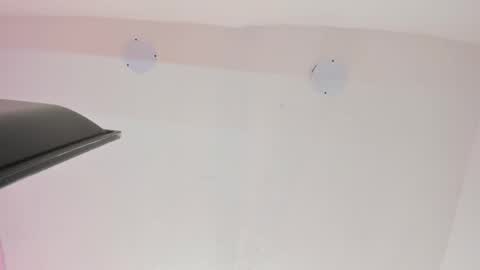 L O V E  online show from 10/31/25, 11:44