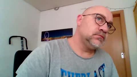 Snapshot of lover010983 chatting on 03/12/25, 08:08 lover010983 online show from 03/12/25, 08:08