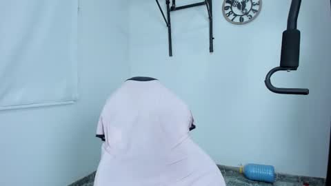 Snapshot of lover_fitnessboy chatting on 02/17/25, 10:58 kevin online show from 02/17/25, 10:58