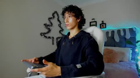 Snapshot of loverboy8_ chatting on 12/12/24, 02:26 loverboy8_ online show from 12/12/24, 02:26