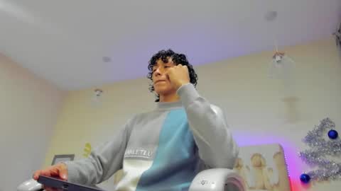 Snapshot of loverboy8_ chatting on 12/28/24, 04:41 loverboy8_ online show from 12/28/24, 04:41