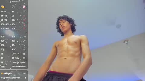 Snapshot of loverboy8_ chatting on 01/10/25, 11:00 loverboy8_ online show from 01/10/25, 11:00