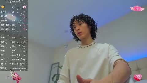 Snapshot of loverboy8_ chatting on 01/12/25, 05:03 loverboy8_ online show from 01/12/25, 05:03