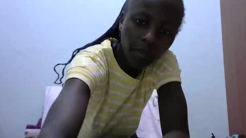 Snapshot of lovergal222 chatting on 01/26/25, 01:25 lovergal222 online show from 01/26/25, 01:25