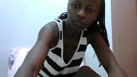 Snapshot of lovergal222 chatting on 02/06/25, 09:43 lovergal222 online show from 02/06/25, 09:43