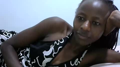 Snapshot of lovergal222 chatting on 02/11/25, 09:25 lovergal222 online show from 02/11/25, 09:25