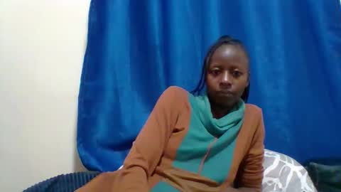 Snapshot of lovergal222 chatting on 12/22/25, 05:21 lovergal222 online show from 12/22/25, 05:21