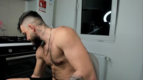 Snapshot of lovermike_ chatting on 12/08/24, 06:39 Mike online show from 12/08/24, 06:39