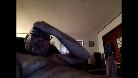 Snapshot of loverofmany chatting on 05/28/26, 08:28 loverofmany online show from 05/28/26, 08:28