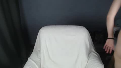 Snapshot of lovers613228 chatting on 01/17/25, 04:28 lovers613228 online show from 01/17/25, 04:28