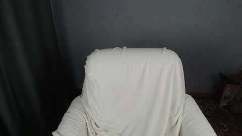 Snapshot of lovers613228 chatting on 02/05/25, 10:33 lovers613228 online show from 02/05/25, 10:33