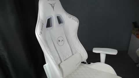 Snapshot of lovers613228 chatting on 10/11/25, 06:39 lovers613228 online show from 10/11/25, 06:39