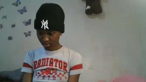 Snapshot of lovers_oncam chatting on 03/24/26, 05:45 RedJoy online show from 03/24/26, 05:45