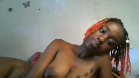 Snapshot of lovers_oncam chatting on 04/06/26, 04:57 RedJoy online show from 04/06/26, 04:57