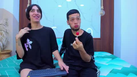 sofia and bryan online show from 04/05/26, 03:26