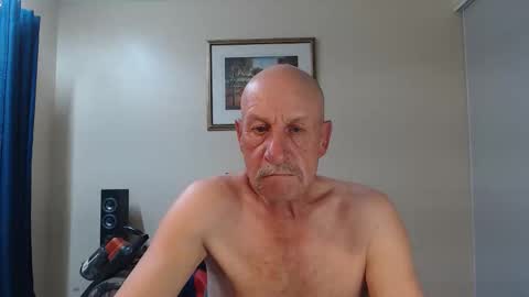 Snapshot of lovesblackazz chatting on 09/21/25, 05:09 Lovesblackazz online show from 09/21/25, 05:09