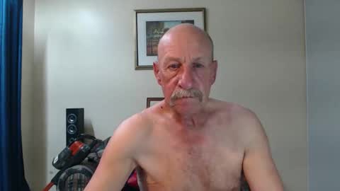 Snapshot of lovesblackazz chatting on 11/03/25, 08:26 Lovesblackazz online show from 11/03/25, 08:26