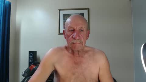 Lovesblackazz online show from 04/18/26, 08:18