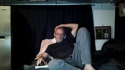 Snapshot of lovesex6565 chatting on 09/26/25, 12:36 just here to have fun and cum online show from 09/26/25, 12:36