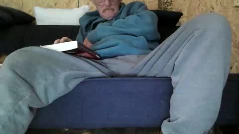 Snapshot of lovesex6565 chatting on 10/31/25, 07:26 just here to have fun and cum online show from 10/31/25, 07:26