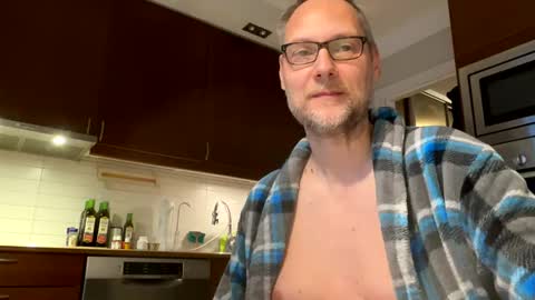 loveshine_ online show from 02/25/25, 06:14