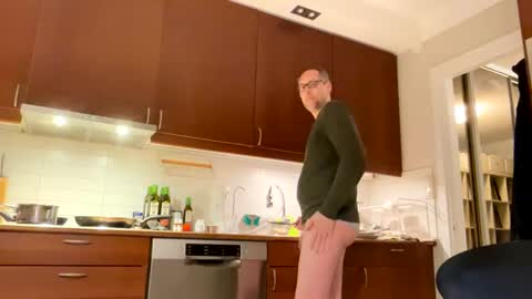 loveshine_ online show from 03/02/25, 06:08