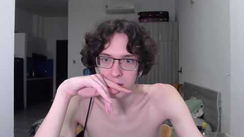 LovesomeCookie online show from 12/04/25, 06:16