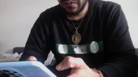 Snapshot of lovesounddistortion25 chatting on 10/15/25, 10:59 lovesounddistortion25 online show from 10/15/25, 10:59