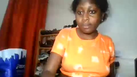 Snapshot of lovespell_xx chatting on 07/15/26, 09:53 lovey online show from 07/15/26, 09:53