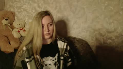 Snapshot of lovesrebecca chatting on 01/21/25, 12:46 LovesRebecca online show from 01/21/25, 12:46