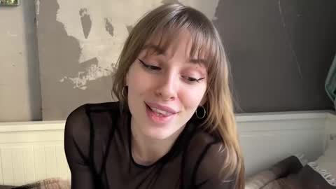 Snapshot of lovesstation chatting on 01/20/25, 12:18 lovesstation online show from 01/20/25, 12:18