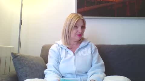 Marlyn online show from 01/20/25, 01:32