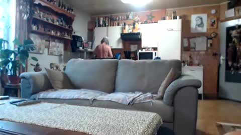 Snapshot of lovetobenaked10 chatting on 01/30/25, 12:06 aaron online show from 01/30/25, 12:06