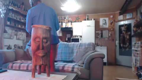 Snapshot of lovetobenaked10 chatting on 09/26/25, 03:05 aaron online show from 09/26/25, 03:05